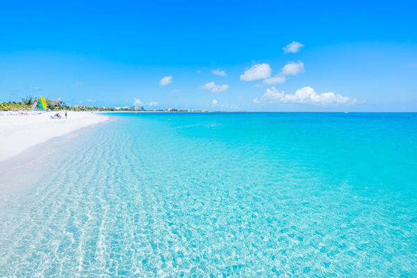 Sunny day and calm water at Grace Bay Beach