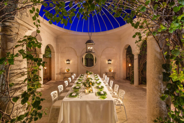 Private dining in a courtyard at The Palms